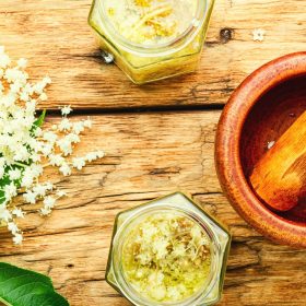 Bodzás méz készítése