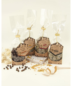 Vörösáfonya étcsokoládéban virágporral – 100 g